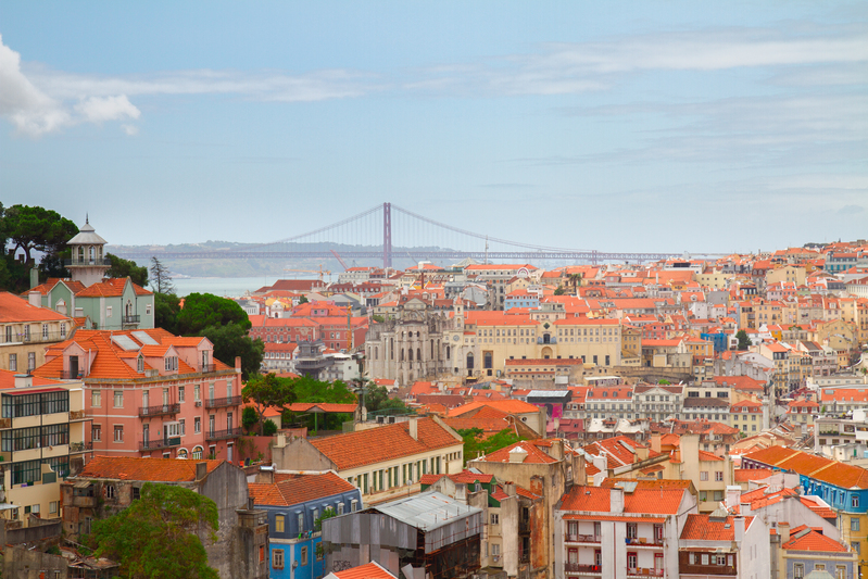 Moving to Portugal? Advice, Tips, and Pitfalls to Avoid for a Seamless Transition